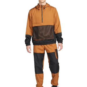 Ensemble short et veste coupe-vent pour homme Streetwear à fermeture éclair réfléchissante Survêtement court respirant de grande taille pour homme et femme - Product Image 4