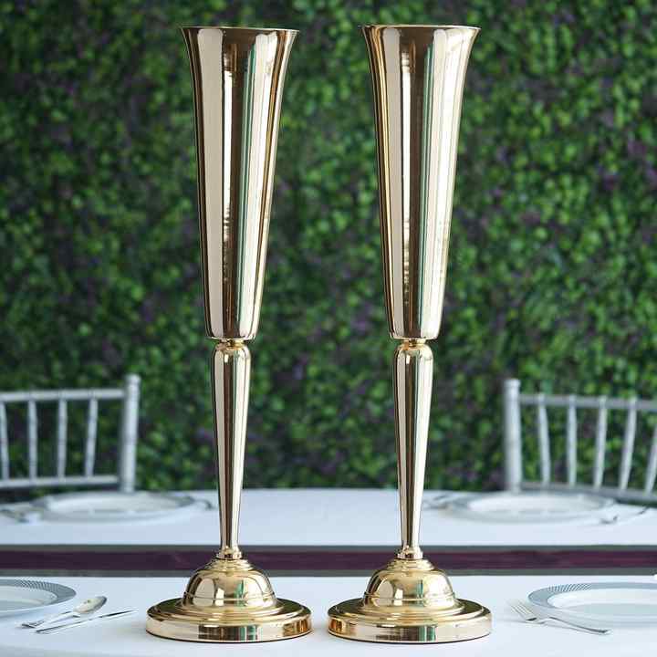 Metal Tabletop Flower Vase with Hammered Finished Modern Design Perfect for Stylish Home Weddings and Events Decor