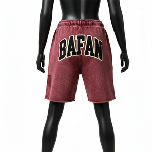 Shorts de Felpa de Algodón Premium de 300 GSM con Lavado Ácido, Color Granate, Estilo Vintage, Parche de Chenilla, Logotipo Personalizado, Ropa Urbana para Mujer - Product Image 2