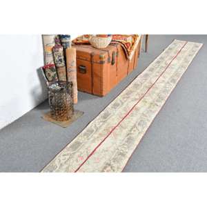 Alfombra Turca de 1.6x12.5 pies, Alfombra Vintage, Alfombra a Rayas Blancas y Rojas - Product Image 2