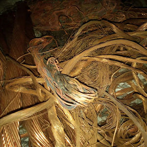 Alambre de cobre Chatarra Desnudo Brillante 99.99% Grado Extremos de corte limpio Fusión fácil - Product Image 1