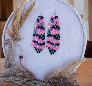 Pendientes de Flecos con Cuentas de Cristal y Flores Hechas a Mano, Pendientes Boho con Cuentas Rosas, Brilla en esta Navidad - Product Image 2