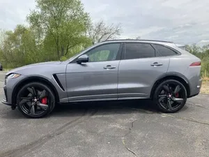 Jaguar F-PACE ปี 2023 สภาพใหม่เอี่ยม - Product Image 3