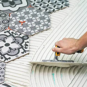 Colle super puissante CHEMA FOAM 102 20kg, 100% économique, installation facile, adhésif cimentaire C2TE pour carrelage, couleur grise - Product Image 4