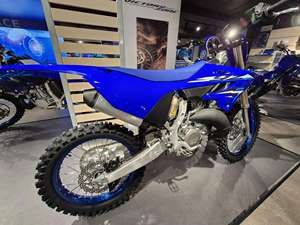 Nouvelle Moto YZ125 2026 de Haute Qualité - Légère et Haute Efficacité pour la Finition du Béton, Prête à l'Expédition Mondiale - Product Image 4