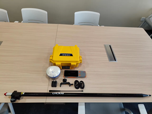 Venta caliente CHCNAV <span class=keywords><strong>CHC</strong></span> I89/X15 Rover Gnss Receptor <span class=keywords><strong>Rtk</strong></span> <span class=keywords><strong>Gps</strong></span> - Product Image 4