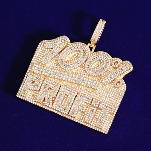 Pendentif Croix Personnalisé en Argent 925 Style Hip Hop, Design Tendance Streetwear Sertie de Diamants Moissanite, Breloques Personnalisées - Product Image 1