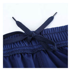 Vêtements de football de qualité supérieure personnalisables Shorts de maillot de football à conception propre sublimée Uniformes de football personnalisables du Pakistan - Product Image 6