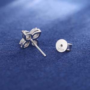 ต่างหูเพชรเม็ดเดี่ยว VVS Moissanite 925ทดสอบเพชรผ่านสไตล์แฟชั่น - Product Image 2