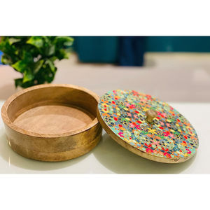Trending Design Round Shape Casserole Dish Wood Material Food Warmer Medium Size Hot <b>Pot</b> <b>With</b> <b>Lid</b> Top Quality Kitchenware Supply - Product Image 5
