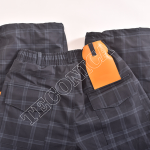 Pantalones de Nieve Impermeables Unisex con Aislamiento, Diseño a Cuadros Grises, Estampado por Sublimación, Bolsillos con Cremallera y Ventilación - Product Image 6