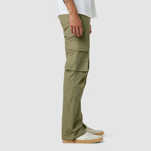 Pantalon cargo mi-taille en toile olive personnalisé, tendance et unique, avec jambes évasées et poches fonctionnelles pour homme décontracté - Product Image 5
