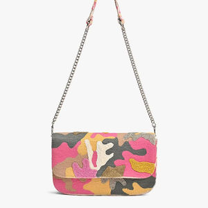 Bolso de hombro con cuentas multicolor de moda para mujer con patrones únicos inspirados en el arte y estructura duradera para uso diario - Product Image 1