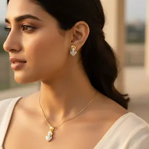 Ensemble de boucles d'oreilles et de pendentif en cristal plaqué or de luxe, bijoux fins pour femmes avec perle en acier inoxydable et cuivre, cadeau - Product Image 1