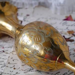 Florero de metal de diseño martillado a mano de calidad superior para decoración tradicional y étnica del Hogar disponible a un precio razonable - Product Image 4