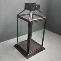 Farol de Vela Artesanal con Diseño Artístico, Vidrio y Latón con Acabado Marrón, 4x4x4.5 Pulgadas, Modelo L358, para Decoración del Hogar
