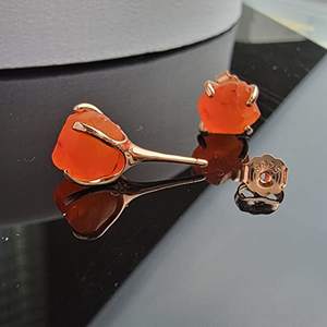 Pendientes de tuerca de piedra natal de Julio hechos a mano chapados en oro rosa clásico 5-7mm piedra preciosa cornalina genuina regalo de joyería cruda para mujer - Product Image 3