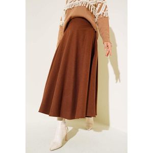 Falda acampanada modelo cachemir marrón - Product Image 3