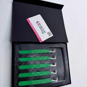 Venta al por Mayor de Pinzas para Extensión de Pestañas GETUP BROSONS IMPEX de Acero Inoxidable Antimagnético con Recubrimiento de Polvo Verde y Punta Plateada con Agarre de Diamante - Product Image 5