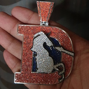 จี้เพชรมออิสซาไนต์อัลเลาะห์แท้ทรง3Ct สำหรับผู้ชาย14K ชุบทองคำขาว - Product Image 1