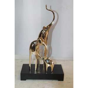 Sculpture en métal de finition antique de conception minimale pour la fonction de cadeau et d'attribution Conceptions personnalisées disponibles pour les hôtels au meilleur prix - Product Image 3