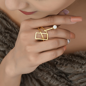 Wholesale Stylish Gold Plated Brass <b>Ring</b> Designer White <b>Crystal</b> Jewelry Fashion <b>Ring</b> Wholesale Natural At Best Quality - Product Image 4