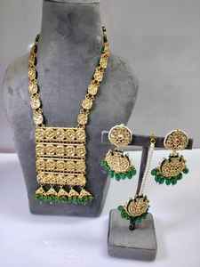 สร้อยคอยาวพรีเมียมพร้อมต่างหูจุมก้าสีเขียว ดีไซน์ทันสมัยประดับเพชรซิร์คอนสไตล์โพลกี้ ชุบทองอัลลอยด์ เหมาะสำหรับงานหมั้น งานแต่งงาน และงานเลี้ยง - Product Image 1