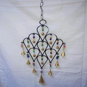 Carillons éoliens en fer rustiques avec perles multicolores cloches suspendues en métal carillons éoliens finis noirs pour la décoration de la maison et du jardin - Product Image 1