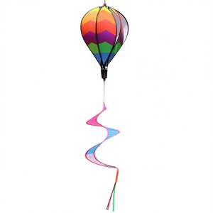 Juego de Decoración para Fiestas Design4 Bdt, Campana de Viento con Globos de Arcoíris y Cola en Espiral, 28 cm de Diámetro y 110 cm de Longitud - Product Image 2