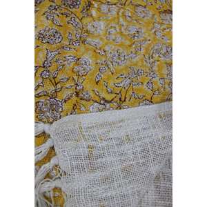 Manta Decorativa Tejida a Mano 100% Algodón para Sofá, 72 x 52 Pulgadas, con Estampado de Bloques y Borlas para Uso Doméstico - Product Image 4