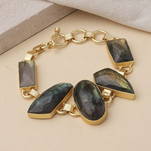 Bracelet de charme en labradorite naturelle fait à la main, plaqué or, laiton de pureté 99,9%, bijoux de luxe pour femmes, occasion de mariage - Product Image 2