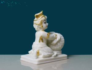 Murti para Decoración del Hogar, Templo, Pooja, Regalo de Buena Suerte, Estatua de Resina Blanca Hecha a Mano del Señor Krishna Comiendo Mantequilla, Diwali, Nirmala - Product Image 5