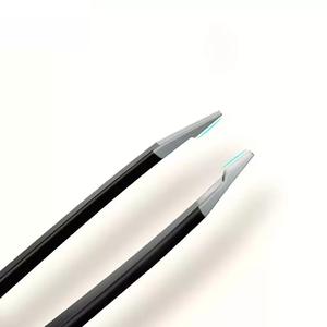 Pince à épiler professionnelle à pointe inclinée avec peigne en acier inoxydable, haute qualité - Product Image 4