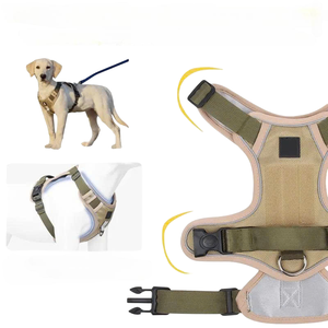 Harnais réfléchissant anti-traction personnalisé de haute qualité pour grands chiens avec coussinets réfléchissants sur la poitrine et le dos Fashion Vietnam - Product Image 2