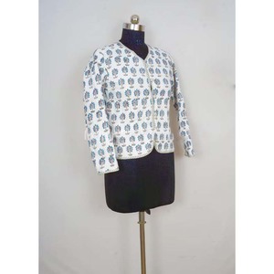 Abrigo corto de algodón acolchado bohemio hecho a mano para mujer, chaqueta de invierno transpirable suave y duradera con estampado de bloques, regalos únicos - Product Image 2