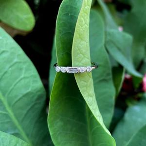 IGI Baguette Lab Créé Bague en Diamant 10K Or Lab Grown Bague en Diamant pour Mariage et Bague de Fiançailles ou Bande - Product Image 5
