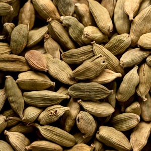 Cardamome verte biologique de haute qualité 8 mm et Elaichi vert (Elaichi) 7 mm d'Inde, épices brutes séchées pour les commerçants - Product Image 5