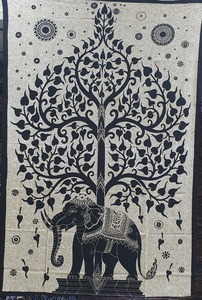 Tapiz de pared con temática de mandala hecho a medida y tapices ideales para reventa en tiendas de decoración del hogar - Product Image 2