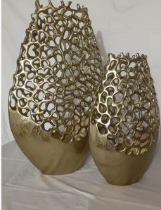 กระถางดอกไม้อลูมิเนียมคุณภาพสูง เพิ่มเสน่ห์ทันสมัย ความแข็งแรงทนทาน และความงดงามอย่างประณีตให้กับการตกแต่งบ้านและสวน - Product Image 2