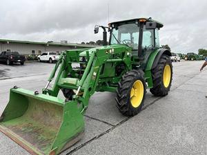 JOHNN DEERE 5085E 2016 | Tracteur John Deere 6105E 4x4, 100 CV - Product Image 2
