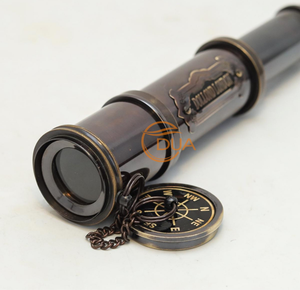 Télescope nautique vintage en laiton sur le pont d'un navire |   Jumelles marines antiques pour la décoration de la navigation, cadeau pour collectionneurs et patrimoine - Product Image 3
