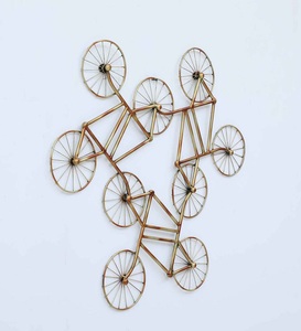 Cycle Wheel Design Wall Art Pour Salon Chambre à coucher Chambre d'amis Tenture murale en métal Art fini couleur or Art mural pour la maison - Product Image 3