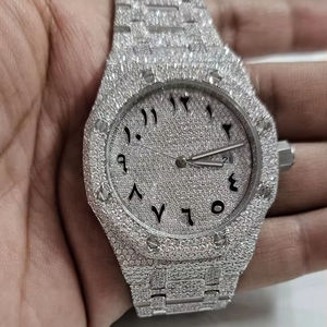 Montre à Quartz Personnalisée de Luxe pour Femmes Cadran en Diamant Moissanite Bracelet en Argent Sterling Rectangle en Cristal d'Acier de Haute Qualité - Product Image 1