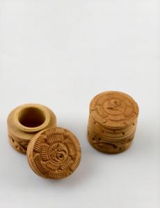 Elegante organizador de caja de recuerdo de madera hecho a mano para artículos personales de joyería y recuerdos bellamente elaborado con detalles artísticos - Product Image 6