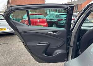 Vauxhall Astra USADO con Volante a la Izquierda/Derecha - Product Image 5