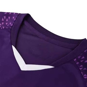 ชุดฟุตบอลสำหรับผู้ชายชุดฝึกเล่นฟุตบอลทำจากโพลีเอสเตอร์อเมริกันเย็บชื่อตามสั่ง - Product Image 2