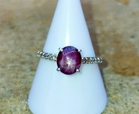 Bague en opale naturelle de qualité supérieure |   Bijou ovale fait main en argent sterling plaqué argent, serti de pierres, d'inspiration vintage, par un tiers