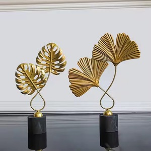 Décor de Table en métal artistique pour salon à la main debout ornement Accent pièce maison affichage moderne étagère Sculpture - Product Image 2