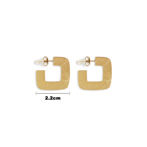 CUCOCUCA YXQ E310 Eleva il tuo stile con i orecchini a lobo in acciaio inossidabile dorato spazzolato per un tocco di raffinatezza che si abbinano a un look elegante quotidiano. - Product Image 1