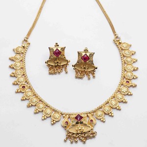 Collares Cortos Chapados en Oro de 14K, 18K y 24K al por Mayor, Conjunto de Joyería de Diseño Tradicional, Conjunto de Joyería de Moda de Latón Relleno de Oro - Product Image 3